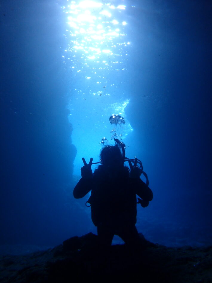沖繩潛水 PADI課程 青之洞窟