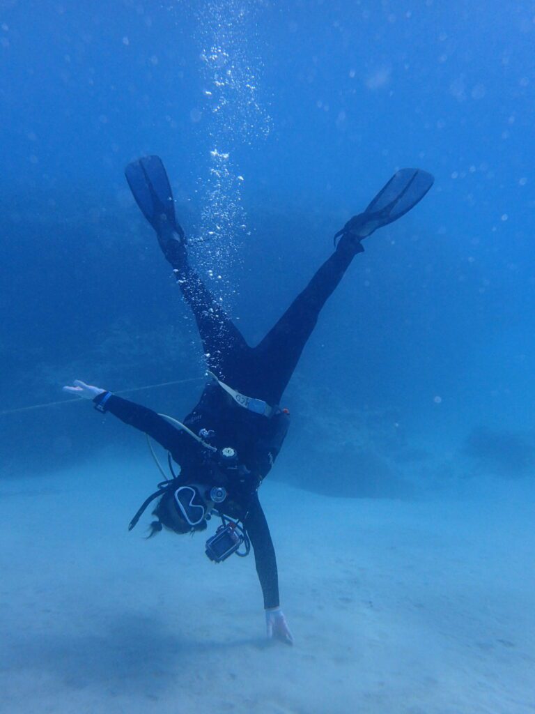 中性浮力 - 潛水時一定會用到的技巧