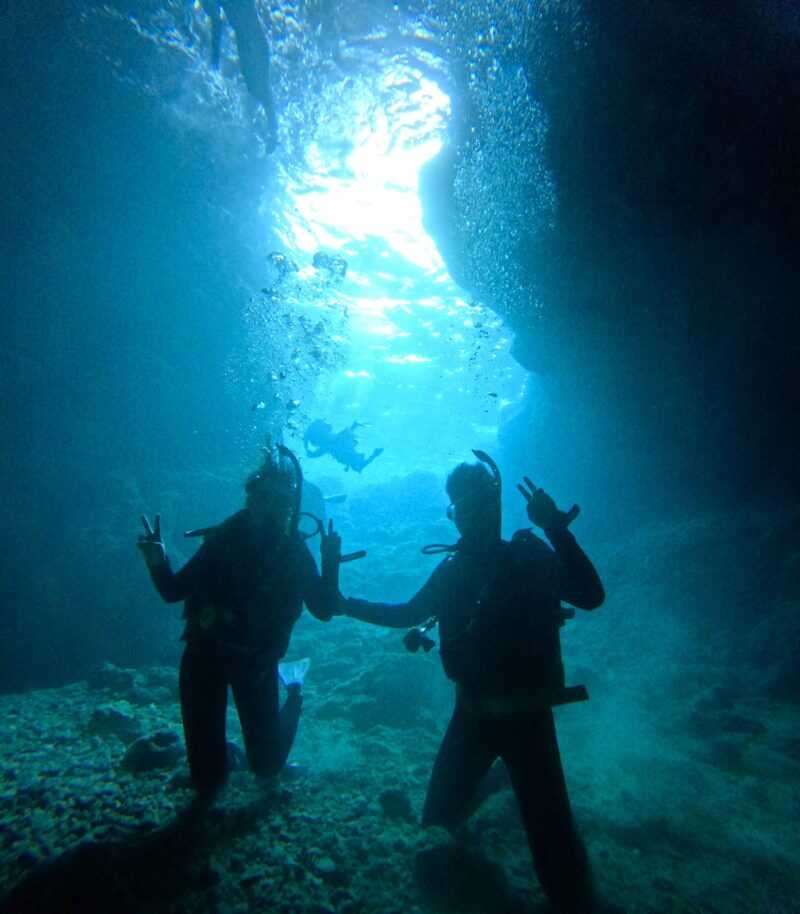 PADI 青洞 持證潛水 中文教練 沖繩